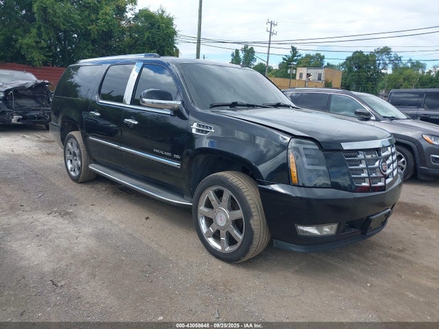 2011 CADILLAC ESCALADE ESV 1GYS4HEF2BR399494 Photo 0