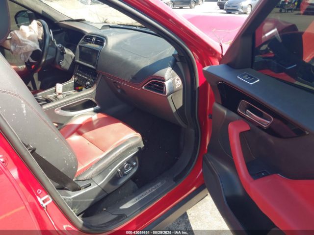 2019 JAGUAR F-PACE SADCL2FX5KA360354 Photo 4