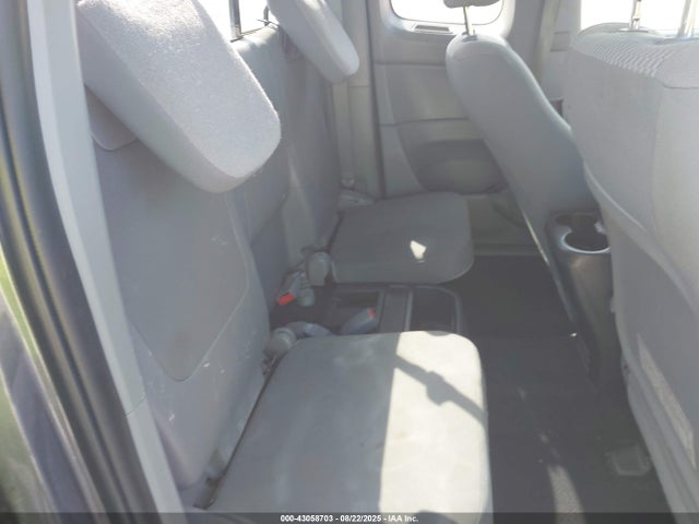 Toyota 2tr-fe 2014 5TFTX4CNXEX036977 Image 8