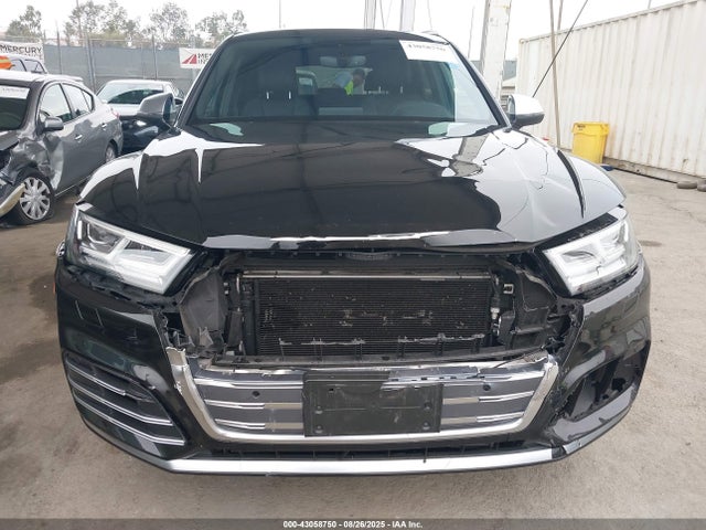 WA1B4AFY8L2063365 Audi SQ5