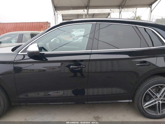 WA1B4AFY8L2063365 Audi SQ5