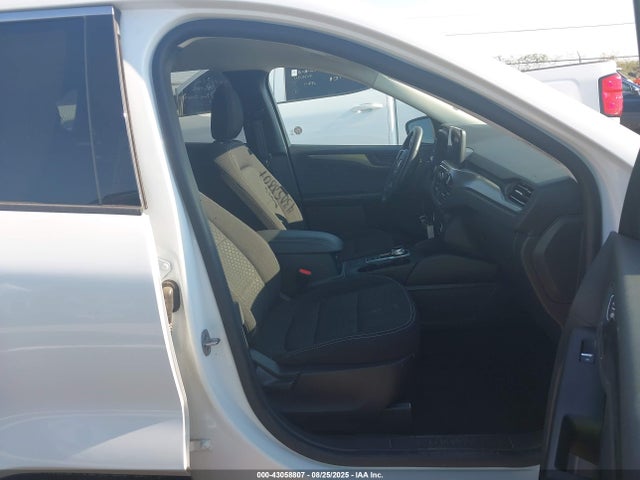 1FMCU0GN9PUA08521 Ford dragon gtdi