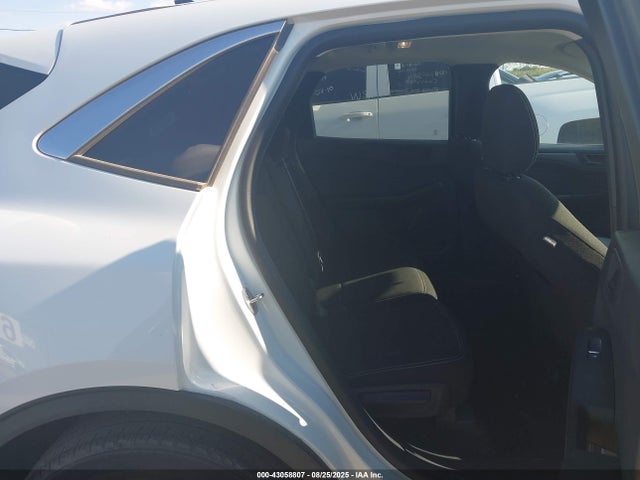 1FMCU0GN9PUA08521 Ford dragon gtdi