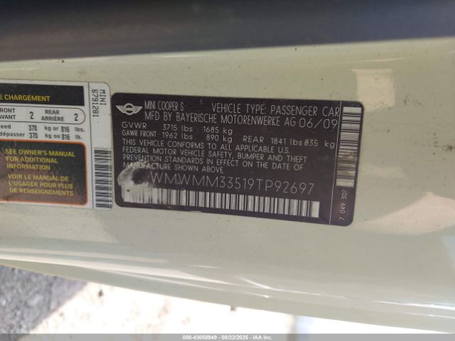 2009 MINI COOPER S CLUBMAN WMWMM33519TP92697 Photo 8