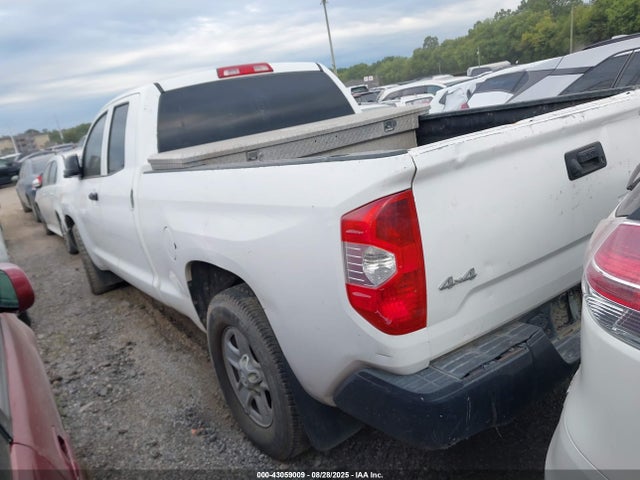Aukcja sprzedaży 2017 Toyota Tundra Sr 5.7l V8, vin: 5TFUW5F13HX625184, numer aukcji: 43059009