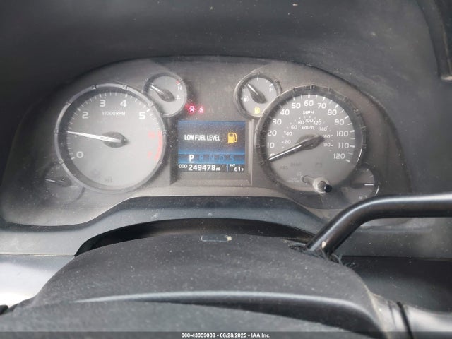 Aukcja sprzedaży 2017 Toyota Tundra Sr 5.7l V8, vin: 5TFUW5F13HX625184, numer aukcji: 43059009