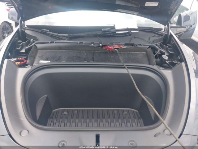 2024 TESLA MODEL Y 7SAYGDED4RA317585 Photo 9
