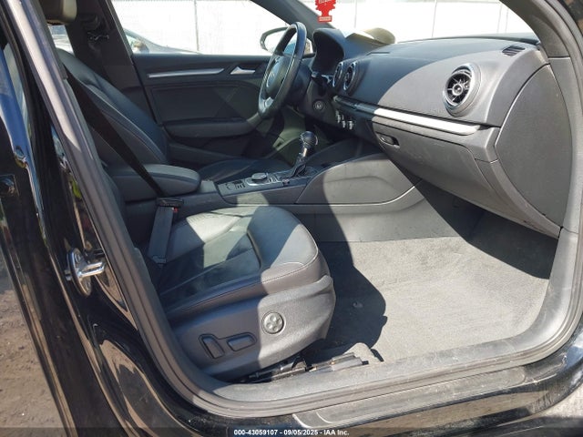 2015 AUDI A3 WAUACGFF9F1092466 Photo 4