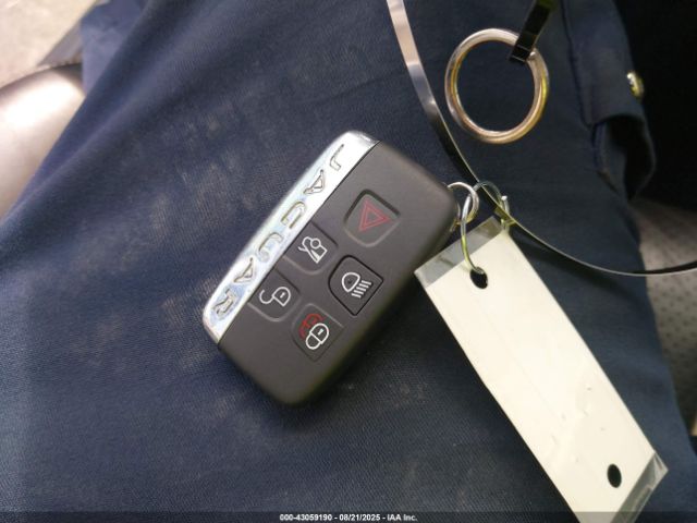 2019 JAGUAR XJ SAJWA1CEXKMW21358 Photo 10