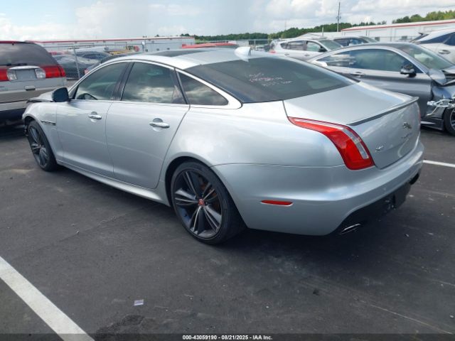 2019 JAGUAR XJ SAJWA1CEXKMW21358 Photo 2