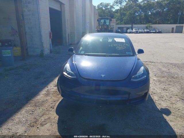 5YJ3E1EA3JF027718 Tesla MODEL 3
