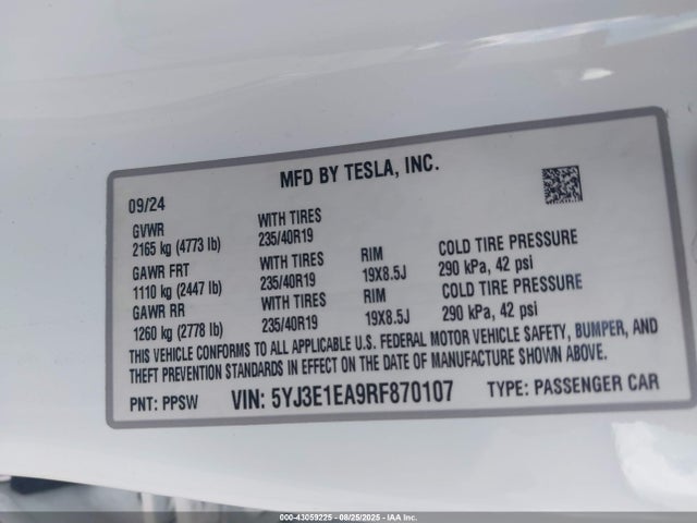 5YJ3E1EA9RF870107 Tesla 2024