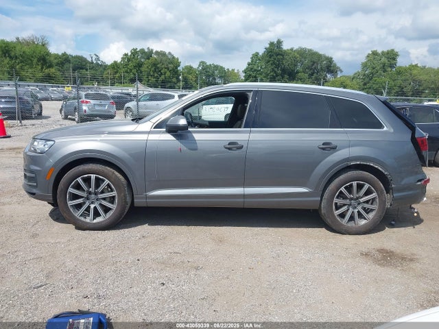 WA1VAAF7XHD041229 Audi 2017