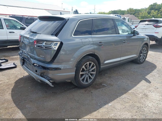 2017 AUDI Q7 WA1VAAF7XHD041229 Photo 3