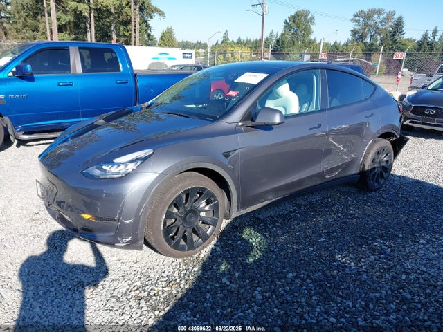 2023 TESLA MODEL Y 7SAYGDEE9PF614764 Photo 1