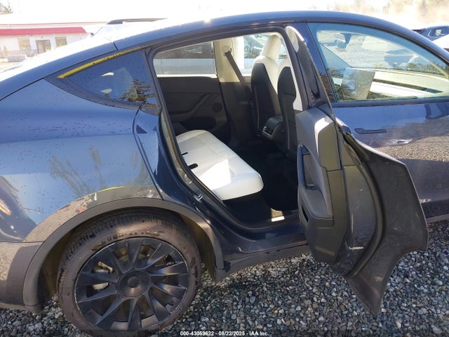 2023 TESLA MODEL Y 7SAYGDEE9PF614764 Photo 7