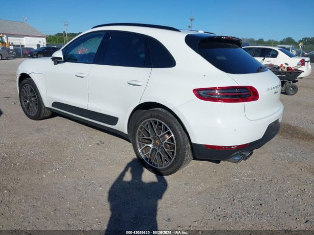 2018 PORSCHE MACAN WP1AA2A57JLB20772 Photo 2