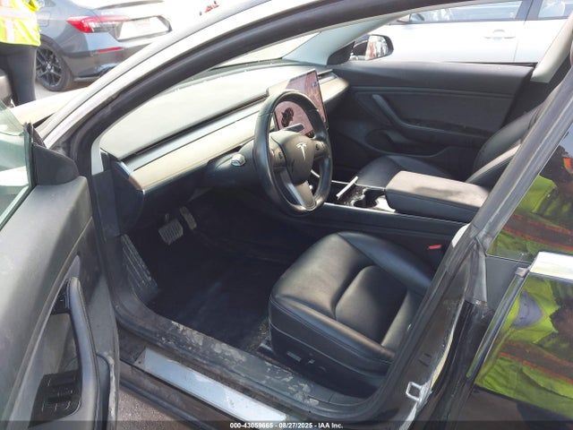 2018 TESLA MODEL 3 5YJ3E1EA7JF156948 Photo 4