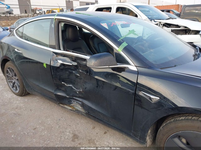 2018 TESLA MODEL 3 5YJ3E1EA7JF156948 Photo 5