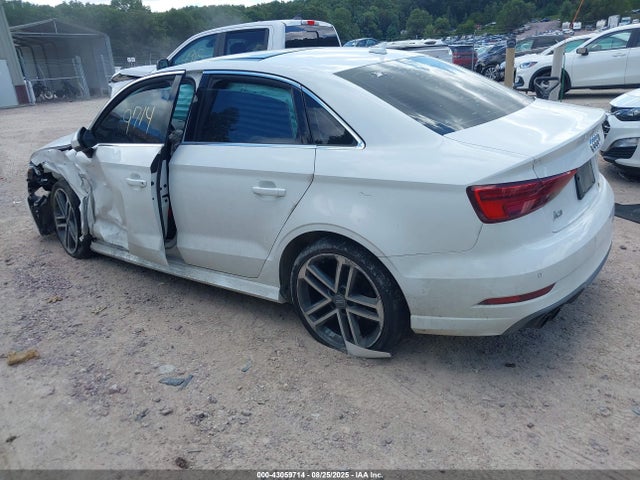 2017 AUDI A3 WAUHUHFF4H1077703 Photo 2