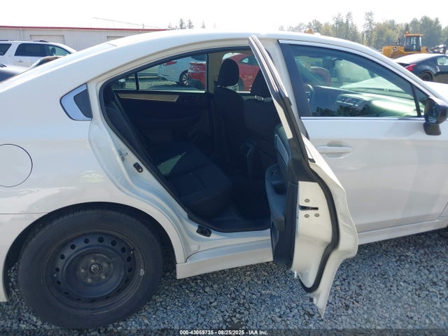Subaru u5 2018 4S3BNAA69J3023084 Image 8
