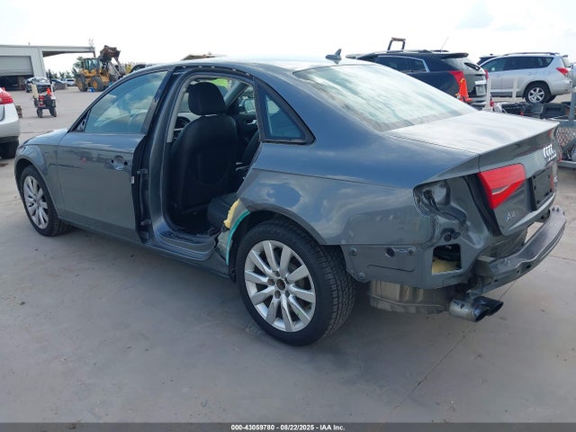 2013 AUDI A4 WAUBFAFL1DN038213 Photo 2
