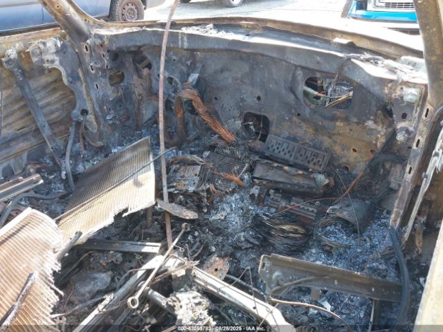 2008 MINI COOPER S CLUBMAN WMWMM33528TP87328 Photo 4