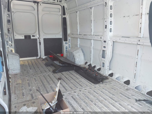 RAM Promaster 2500 2018 3C6TRVDG1JE112202 Image 8