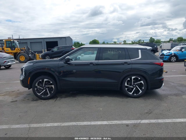 JA4J4WA8XRZ029444 Mitsubishi Outlander
