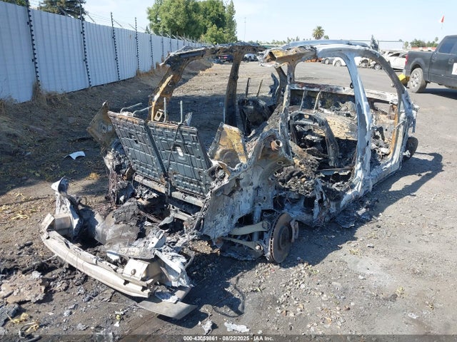 2017 AUDI Q7 WA1LAAF72HD022696 Photo 3