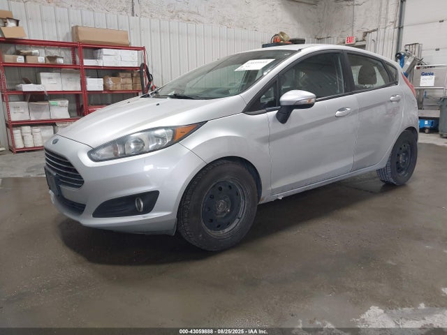 Ford Fiesta 2015 3FADP4EJ8FM211996 Image 2