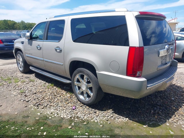 2008 CADILLAC ESCALADE ESV 1GYFK66828R199980 Photo 2