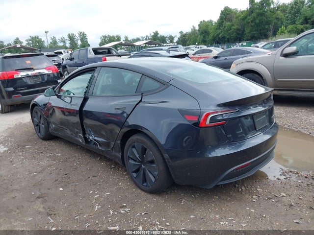 2025 TESLA MODEL 3 5YJ3E1EB5SF989304 Photo 2