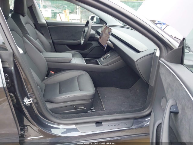 2025 TESLA MODEL 3 5YJ3E1EB5SF989304 Photo 4