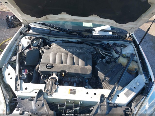 2G1WB5E35F1112660 Chevrolet lfx