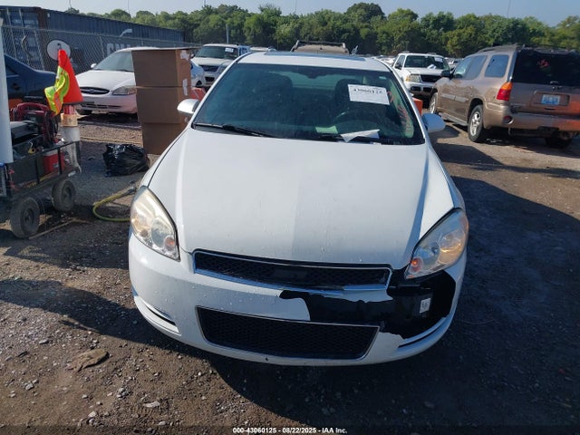 2G1WB5E35F1112660 Chevrolet lfx