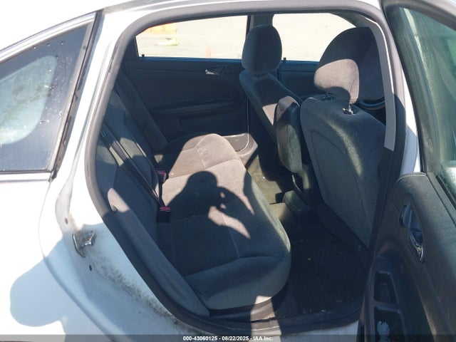 2G1WB5E35F1112660 Chevrolet lfx