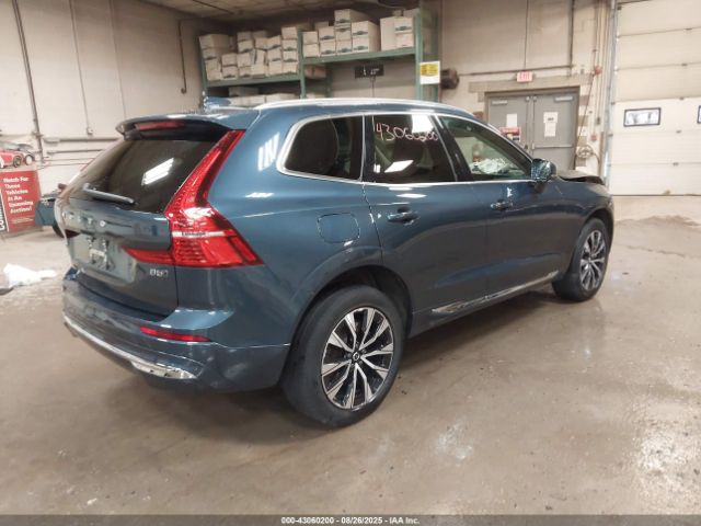 2023 VOLVO XC60 YV4L12RN0P1378969 Photo 3