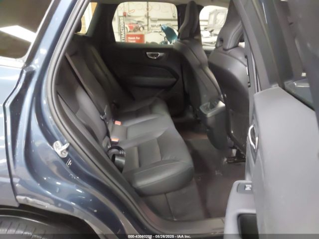 2023 VOLVO XC60 YV4L12RN0P1378969 Photo 7
