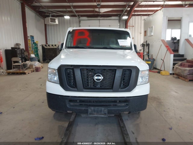 1N6BF0KY6JN814827 Nissan NV