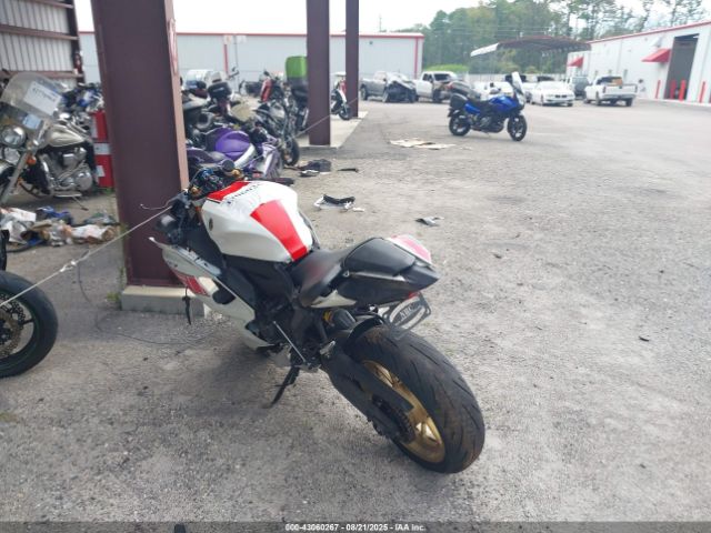 2022 YAMAHA YZFR7 JYARM38E1NA003208 Photo 2