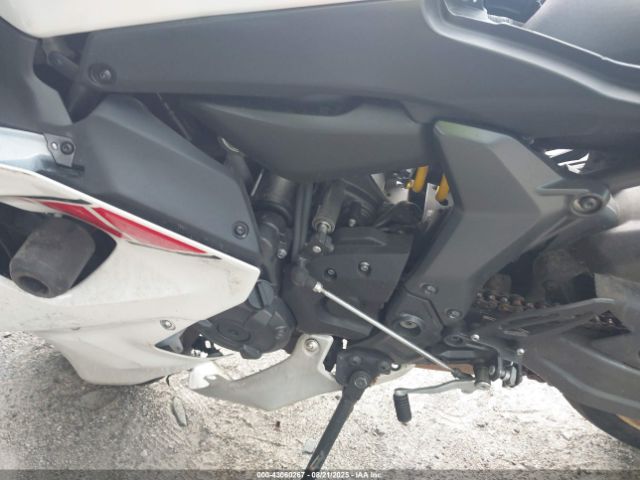 2022 YAMAHA YZFR7 JYARM38E1NA003208 Photo 8