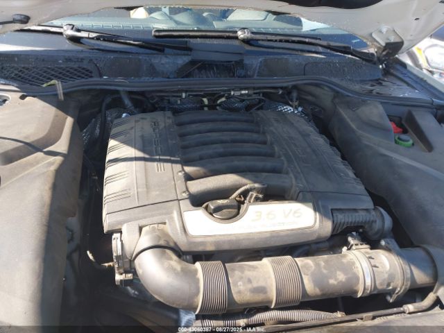 2018 PORSCHE CAYENNE WP1AA2A21JKA03684 Photo 9