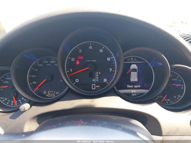 2018 PORSCHE CAYENNE WP1AA2A21JKA03684 Photo 6