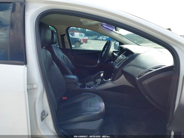 Ford Focus 2014 1FADP3F28EL278809 Image 5