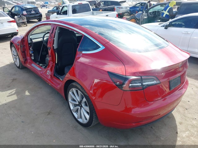 2019 TESLA MODEL 3 5YJ3E1EB6KF389617 Photo 2