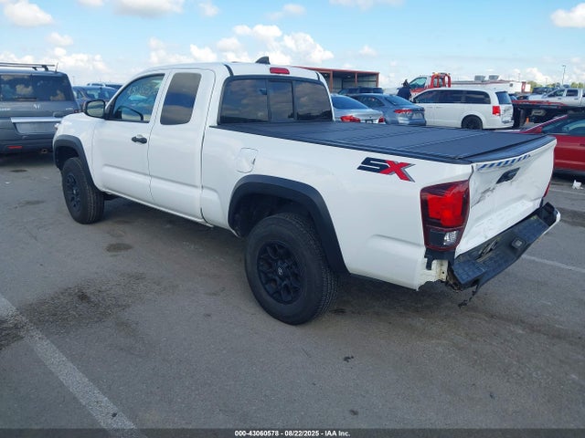 Toyota Tacoma Sr 2022 3TYRX5GN8NT066712 Image 3