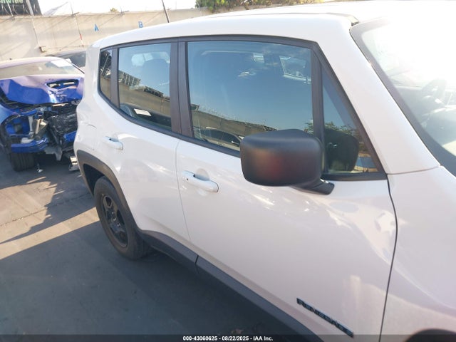 ZACCJAAB1JPG74296 Jeep Renegade