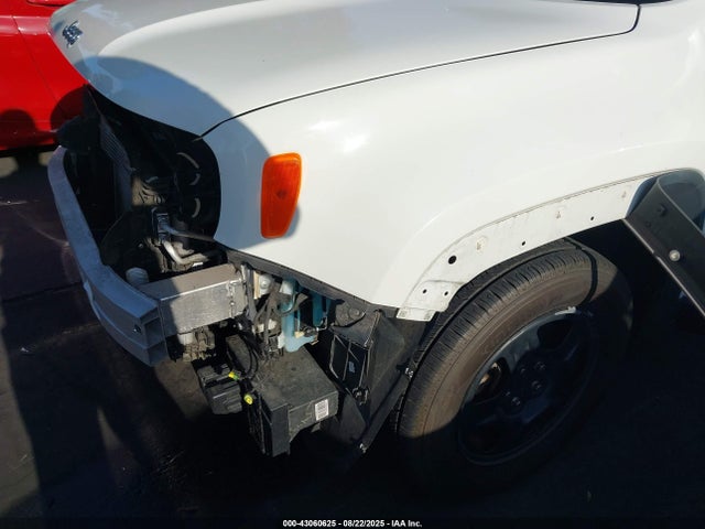 ZACCJAAB1JPG74296 Jeep Renegade