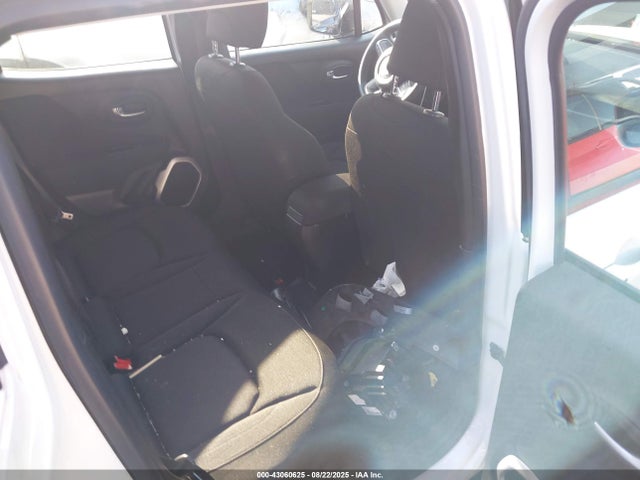 ZACCJAAB1JPG74296 Jeep Renegade